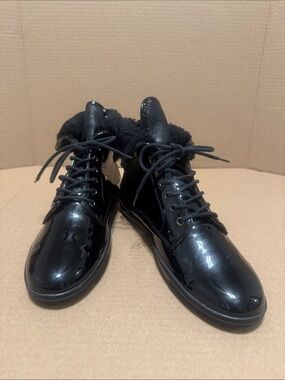 woman’s shoes